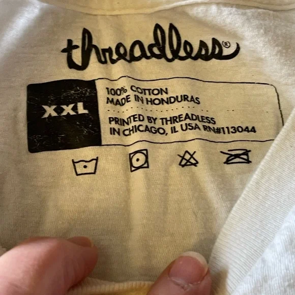 Threadless 2XL T-Shirts Bear with Balloons & Humorous Eye Chart - Picture 3 of 11